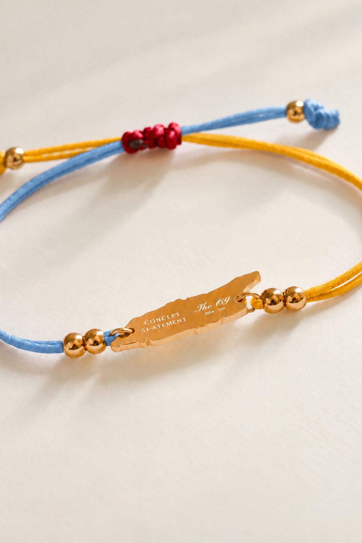 Aruba island bracelet with cord in flag colours