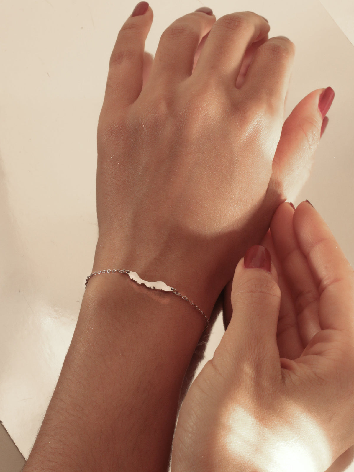 Silver-tone OG Curaçao island bracelet by Concept Statement