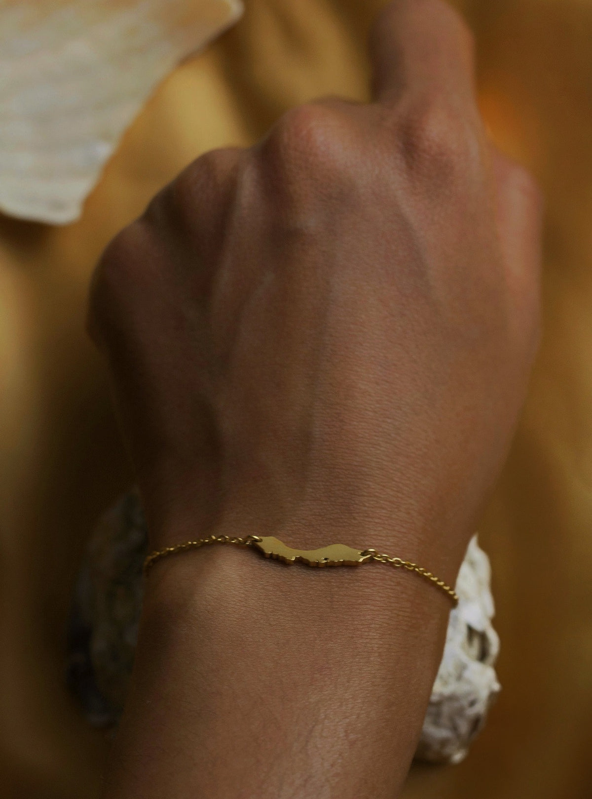 Gold-tone OG Petite Curaçao island silhouette bracelet