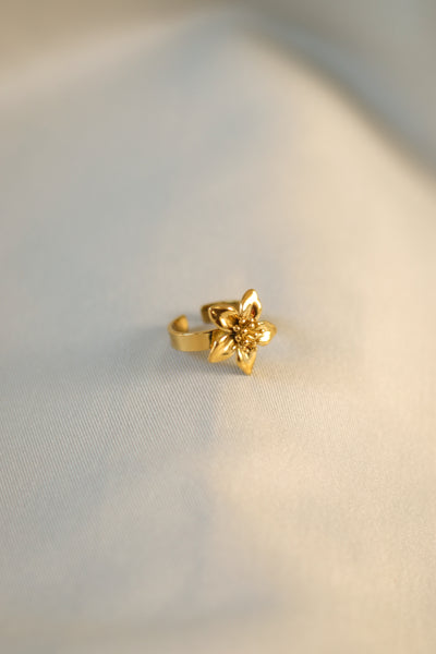 Lily Ring Gold or Mixed