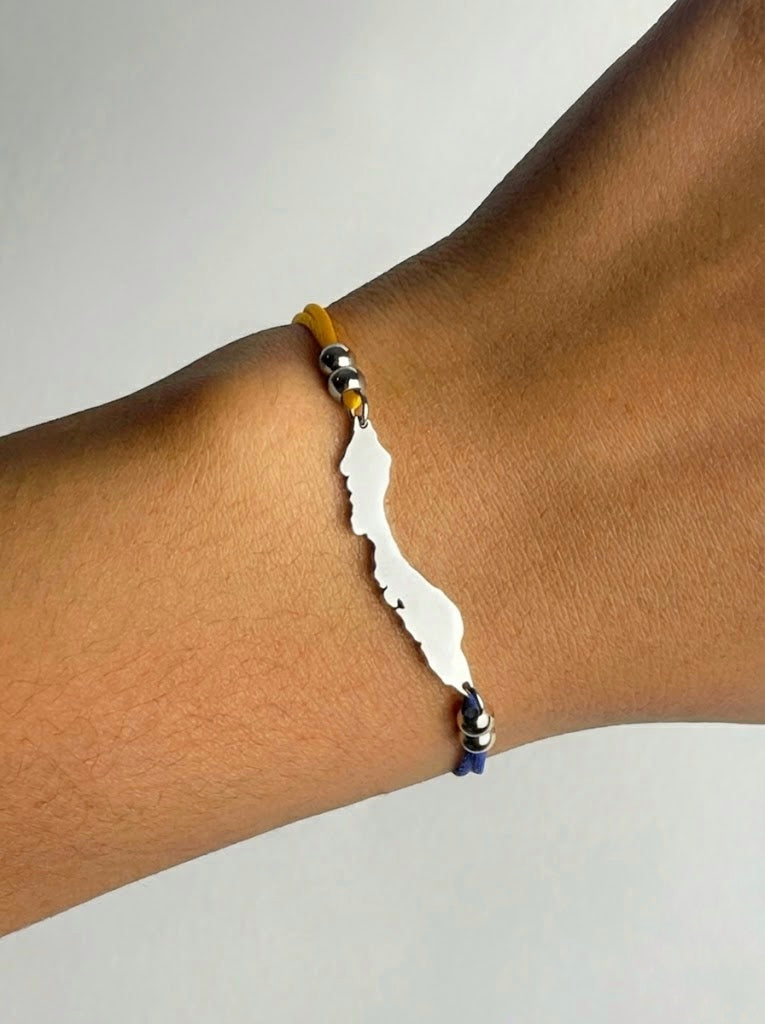Curaçao flag-colour island cord bracelet detail